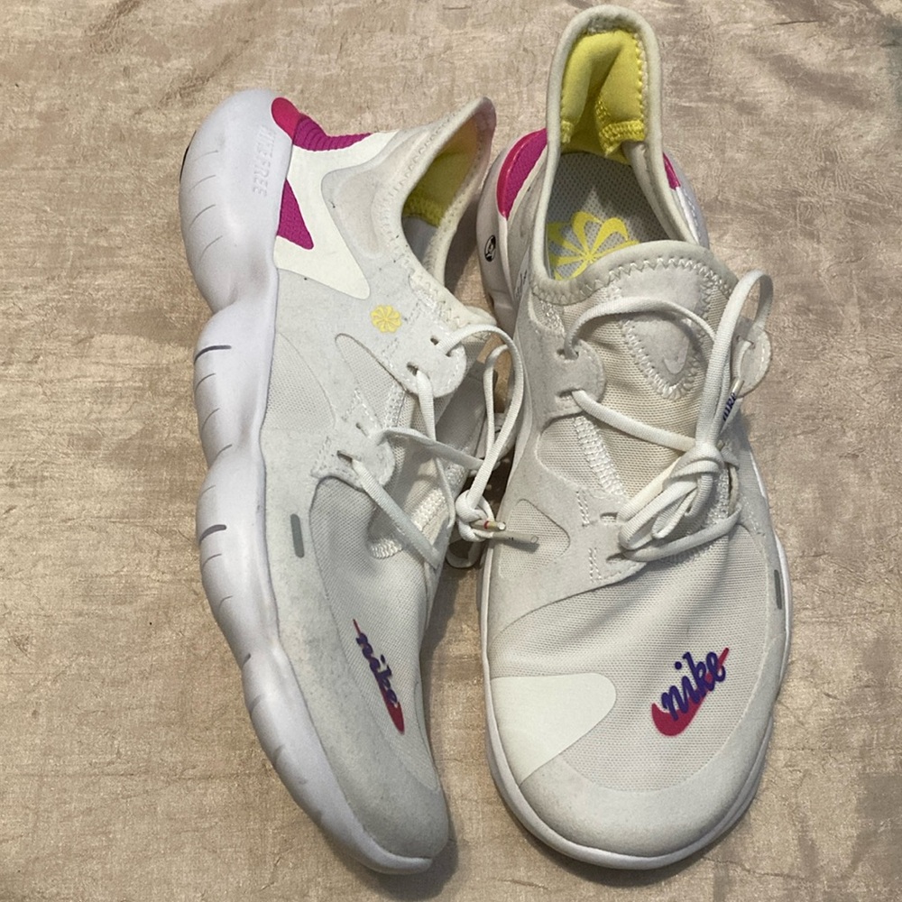 Nike Free RN 5.0 JDI White Fuchsia Sneakers